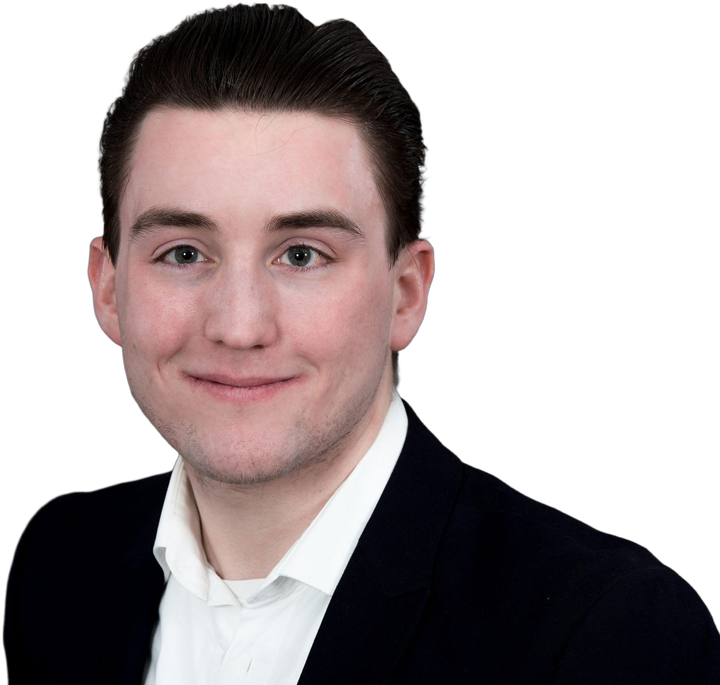 Michael Heichler im dunklen Sakko und weißen Hemd